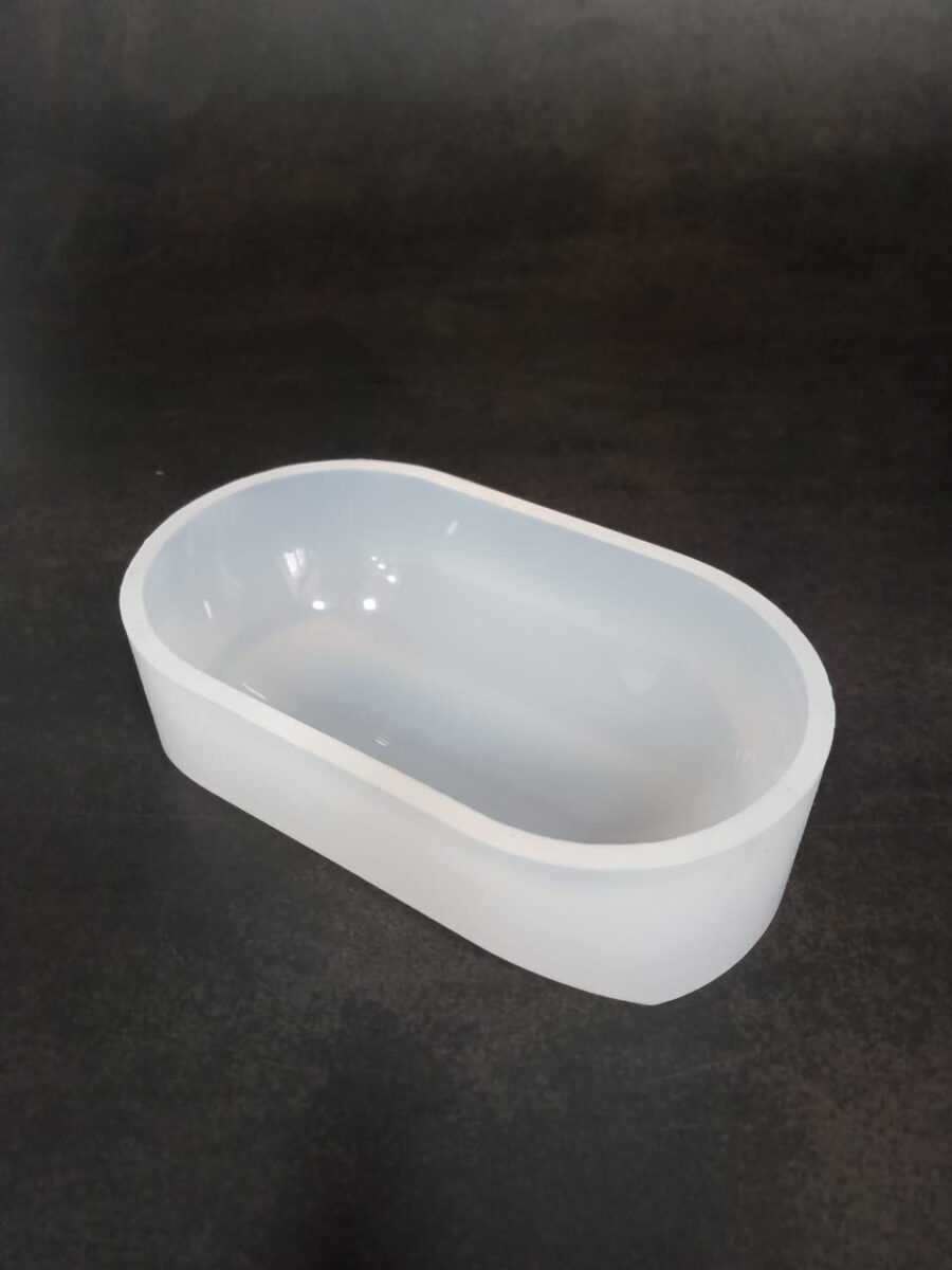 B153 - Paper Weight Mold Oval - 1 Unit